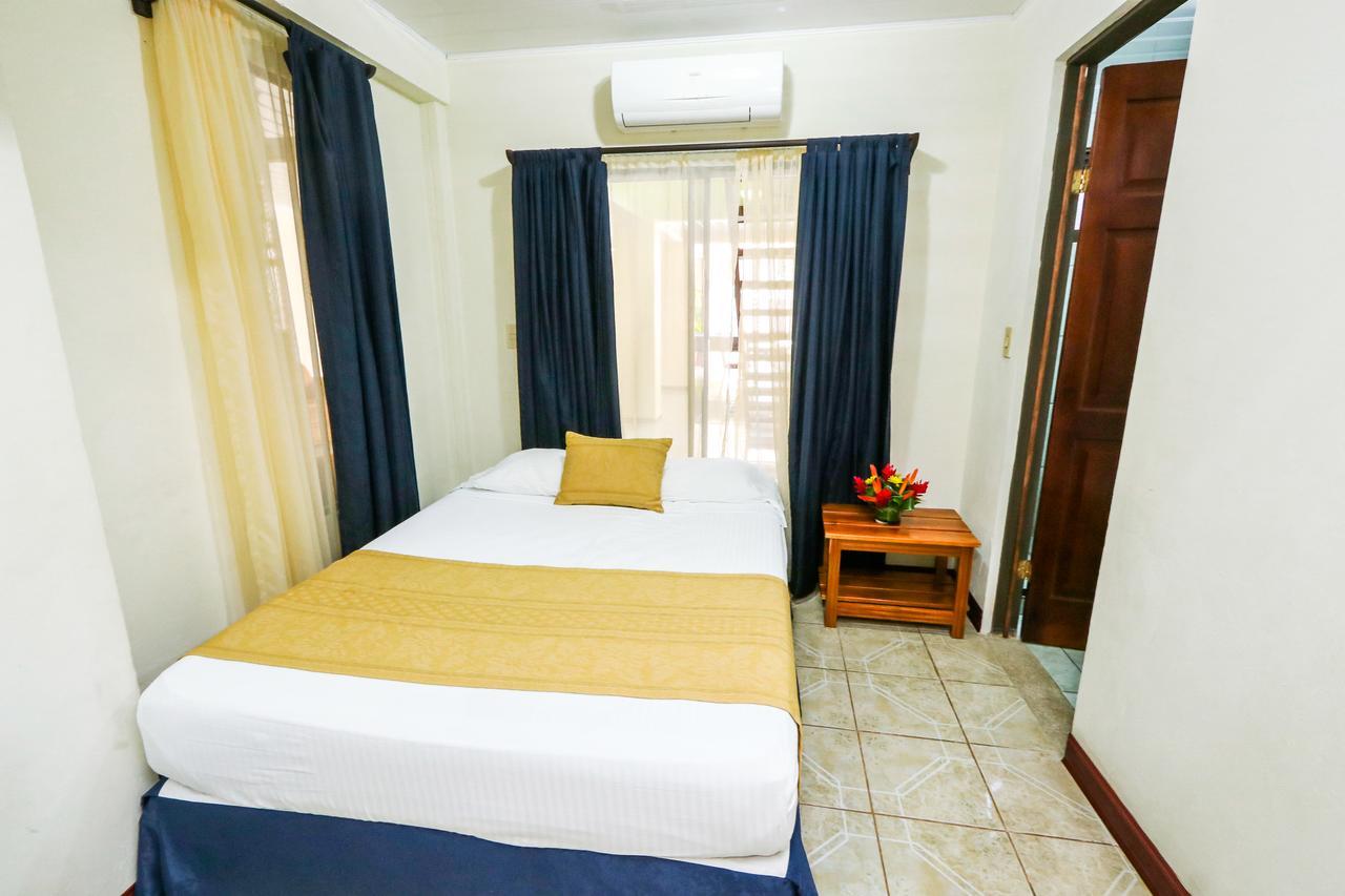 Hotel Flor Blanca Manuel Antonio Eksteriør billede