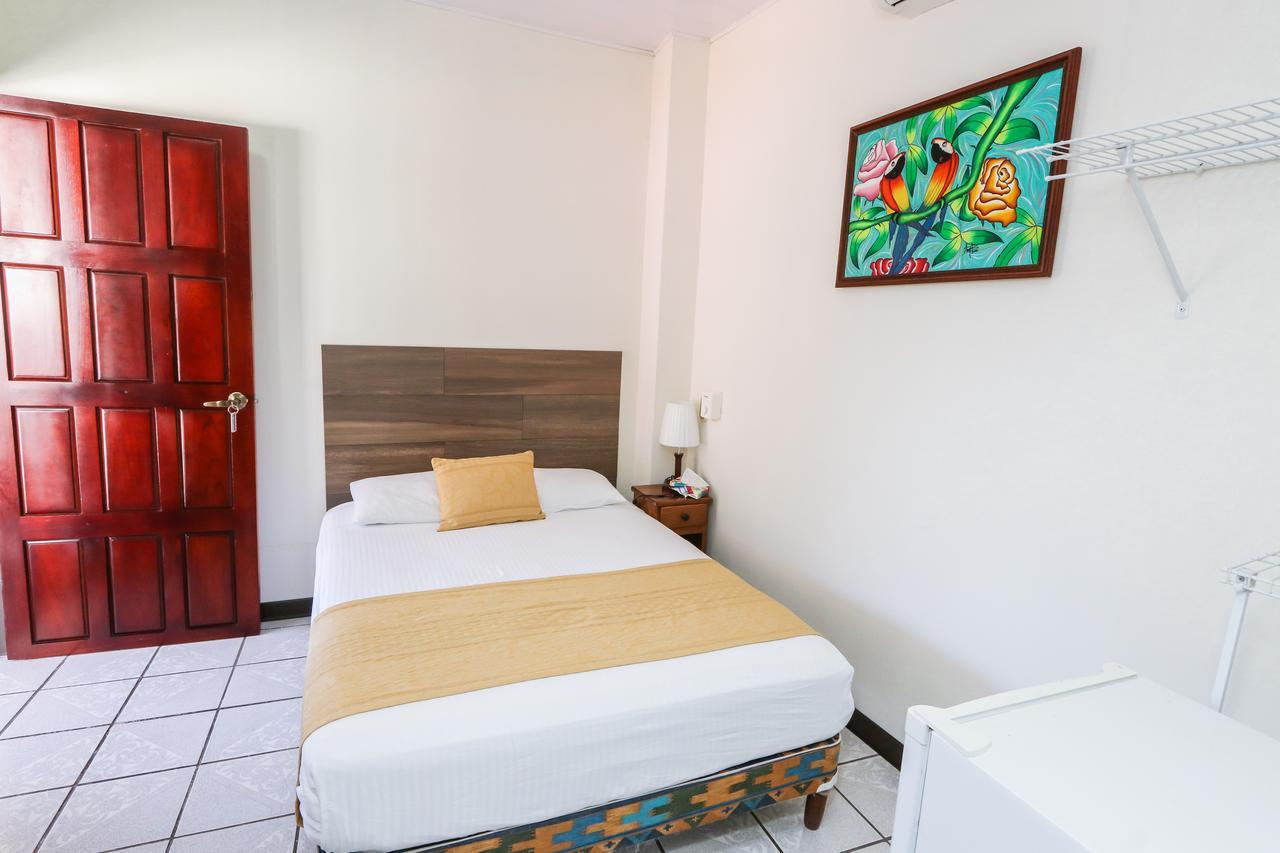 Hotel Flor Blanca Manuel Antonio Eksteriør billede