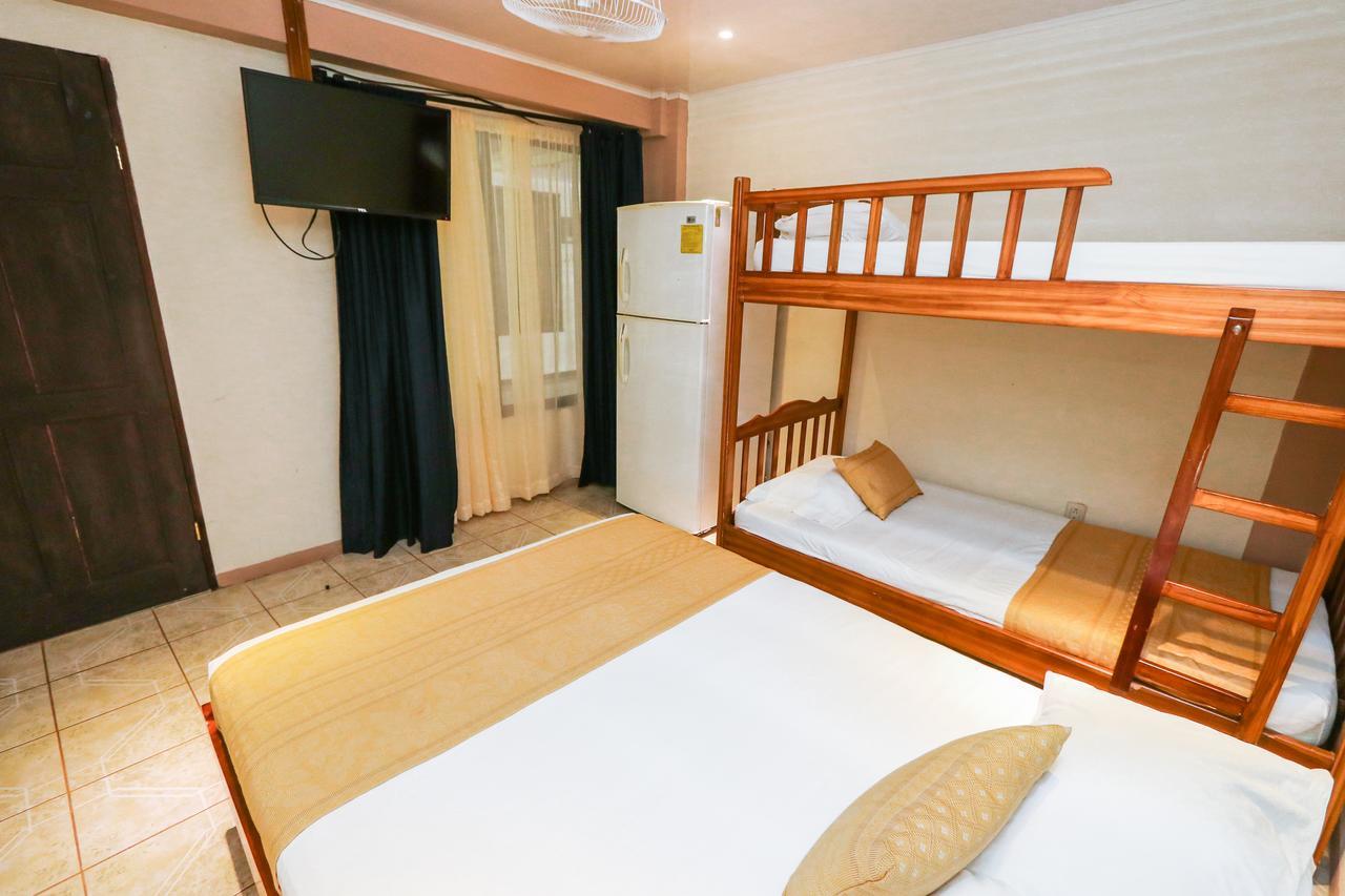 Hotel Flor Blanca Manuel Antonio Eksteriør billede