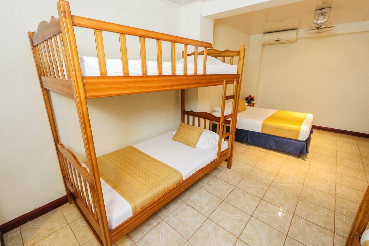 Hotel Flor Blanca Manuel Antonio Eksteriør billede