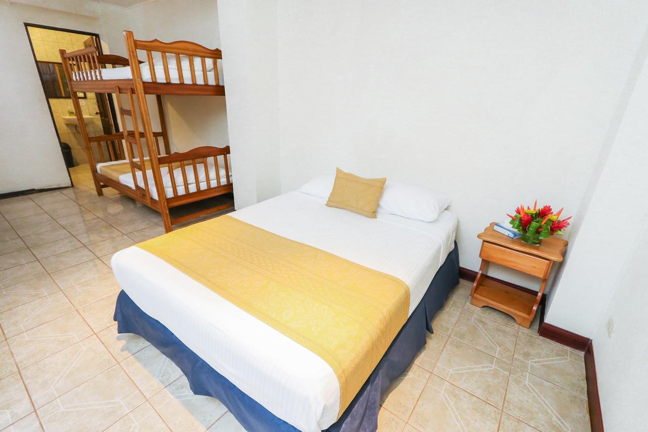 Hotel Flor Blanca Manuel Antonio Eksteriør billede